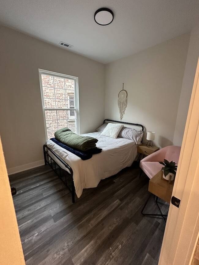 Dormitorio - 2344 S Ridgeway Ave Unidad 2