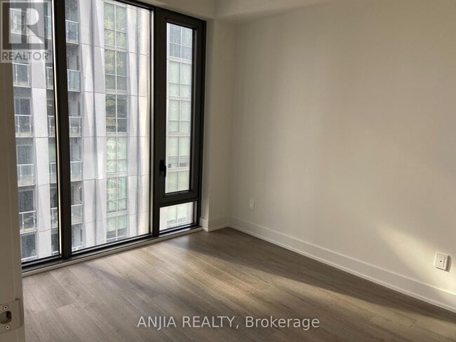 Photo - 8 Cumberland St Unit 2001