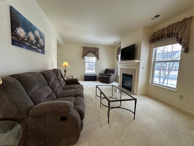 Gas Fireplace - 1075 Alameda Blvd Unit 1075