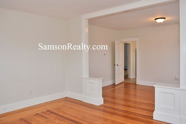 Photo - 172 Glenwood Ave Unit 2