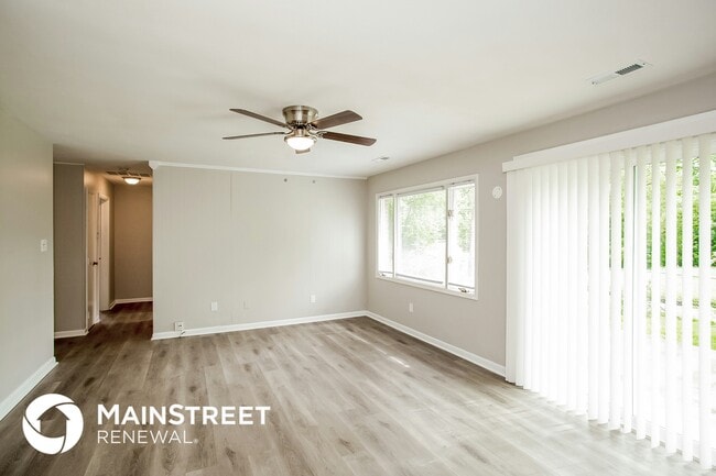 Photo - 57 N Devon Ave