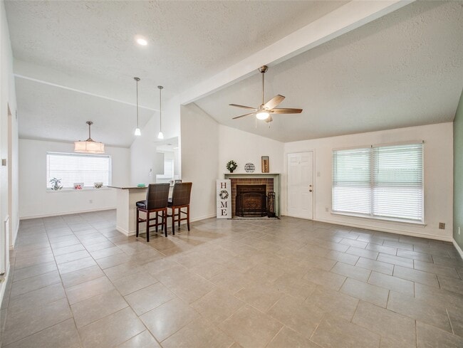 Photo - 7114 Buchanan Dr