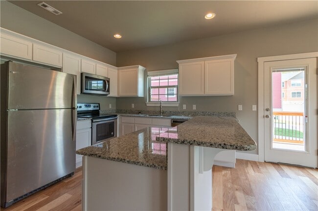 Photo - 2819 W Auburn Dr