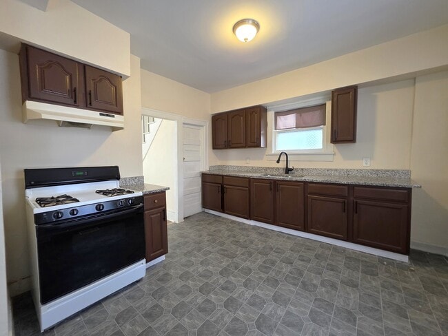 Photo - 382 North St