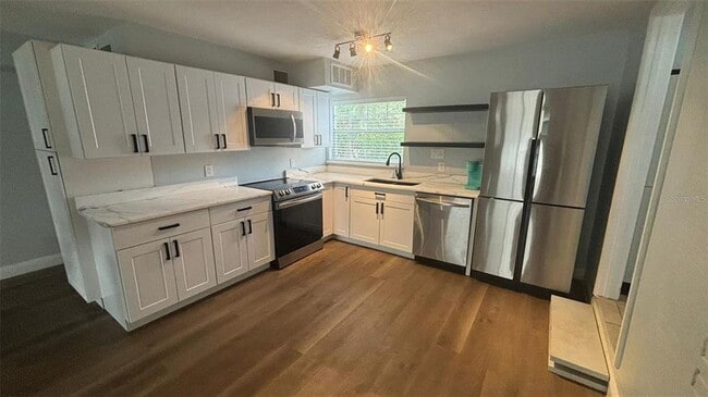 Photo - 749 S Ridgewood Ave