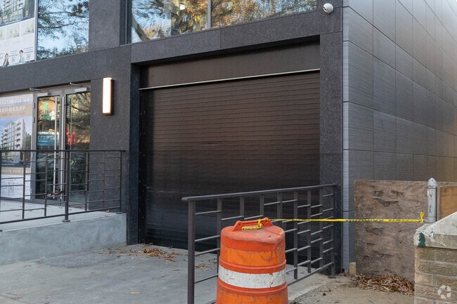 Photo - Penrose Tower