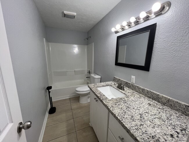 Photo - 664 W Tram Rd