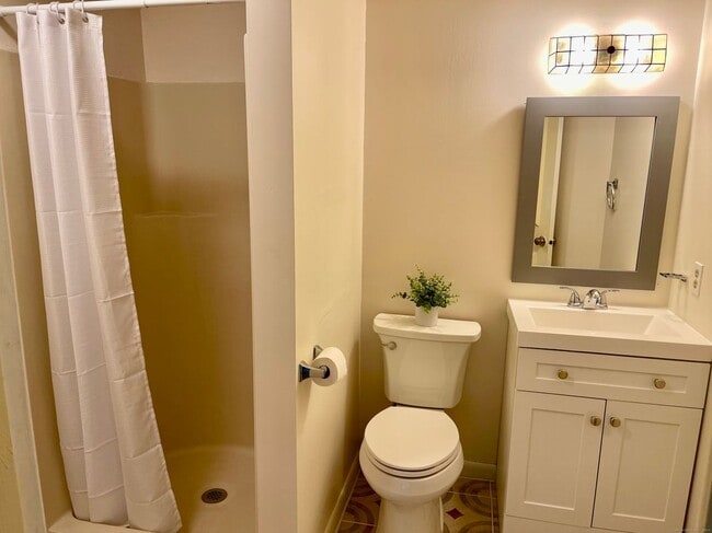 Photo - 300 Brittany Farms Rd