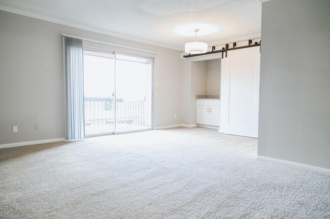 BIENVENIDO A CASA EN KINGSTON POINTE APARTMENTS EN KNOXVILLE, TN - Kingston Pointe Apartments