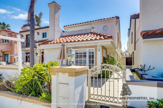 Photo - Gorgeous beach house with ocean view!