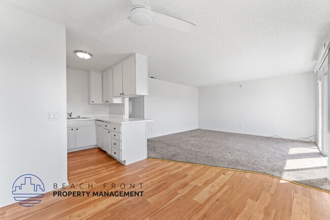 9842 Hamilton Ave.