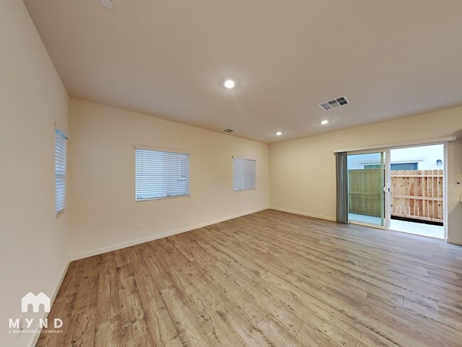 Photo - 3049 Pruett Dr