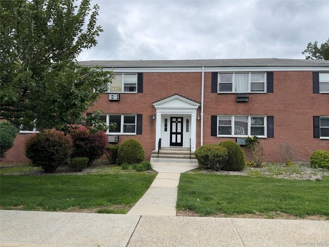 Building Photo - 27 Bon Aire Cir Unit 8301