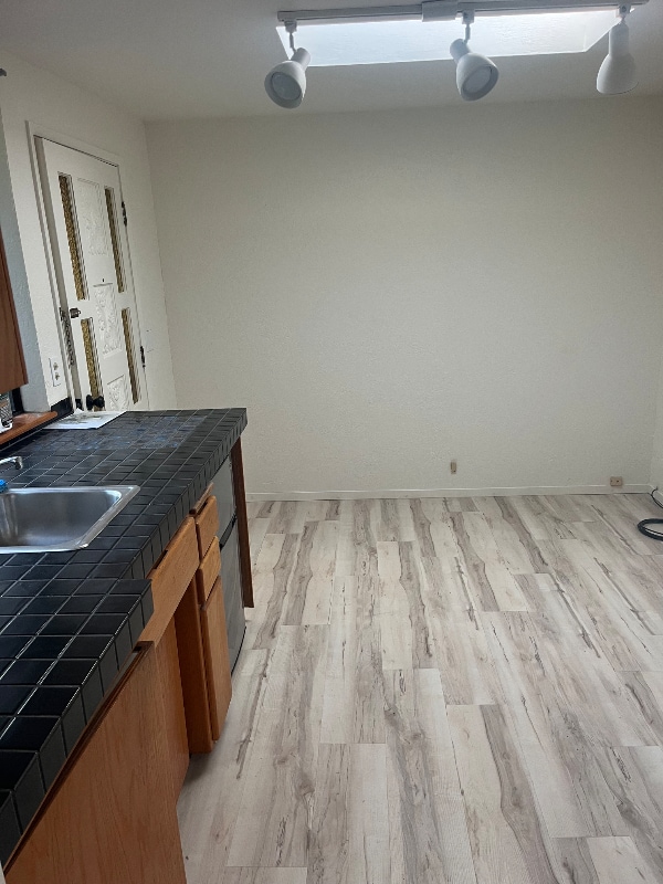 Photo - 2091 Sierra Way