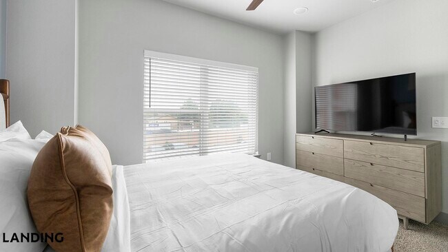 2422 S Carrier Pkwy Unit 210