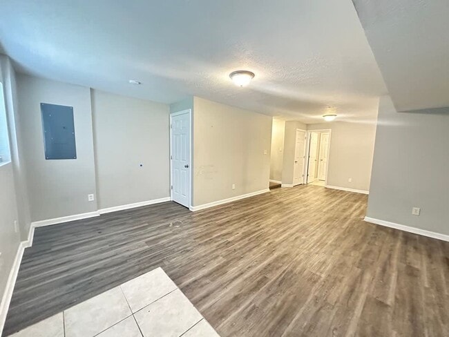 Photo - 114 Tanbark Dr