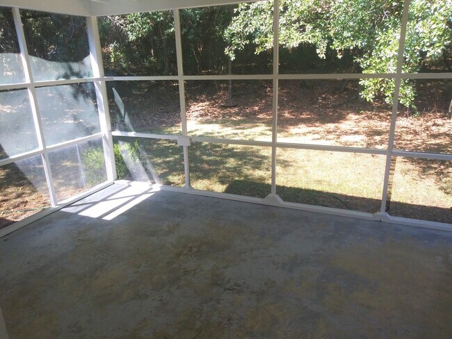 Photo - 218 Edwards St
