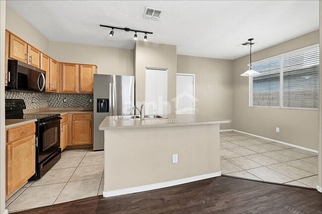 Photo - 5332 W Jones Ave