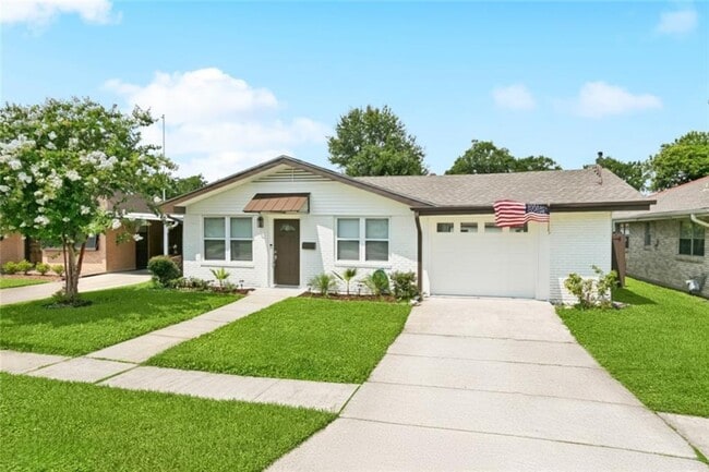 Building Photo - Kent Avenue