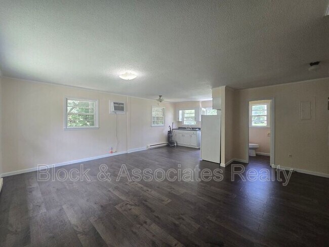 Photo - 1031 Pegram Ave Unit Apt B