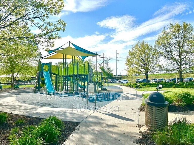 Photo - 18424 Howard St House