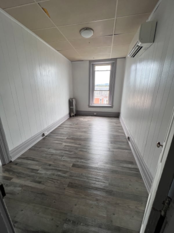 Photo - 631 W Market St Unit 3rd Floor