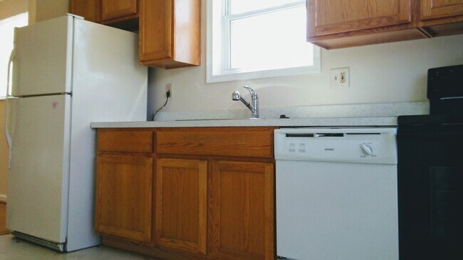Photo - Bright & Sunny 3BR Rambler in Silver Spring!
