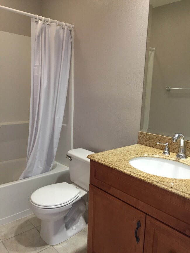 Photo - 21529 Saticoy St Unit 210