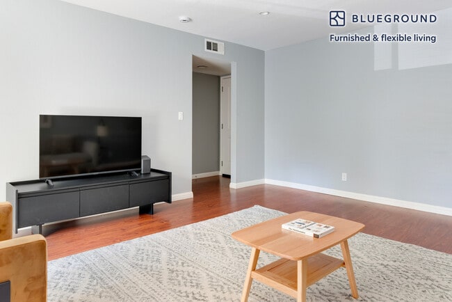 235 Arlington Rd Unit SI FL2-ID2073