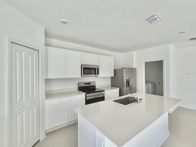 Photo - 3658 Hardman Dr