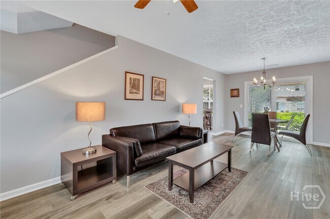 Photo - 11 Ropemaker Ct