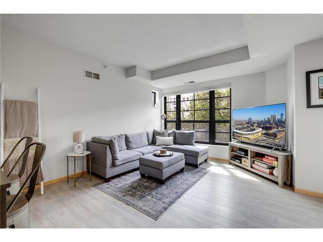 Photo - 2565 Franklin Ave Unidad 207