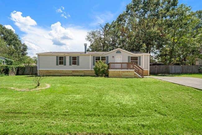 Building Photo - 16482 Pisces Rd