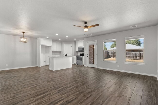 220 St Charles Dr
