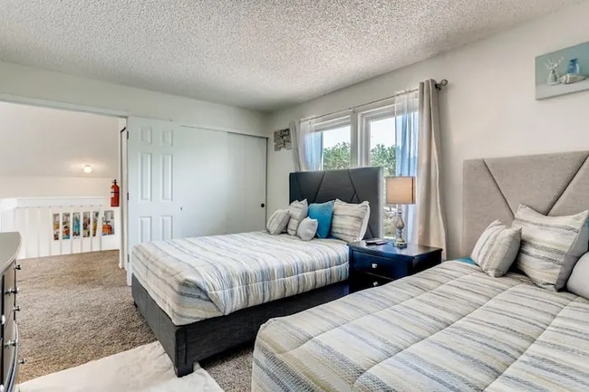 Photo - 99 N Moline St