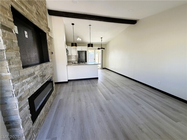 Photo - 328 N Linn Ln