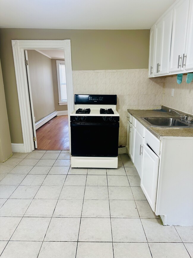 Photo - 194 Mill St Unit 1