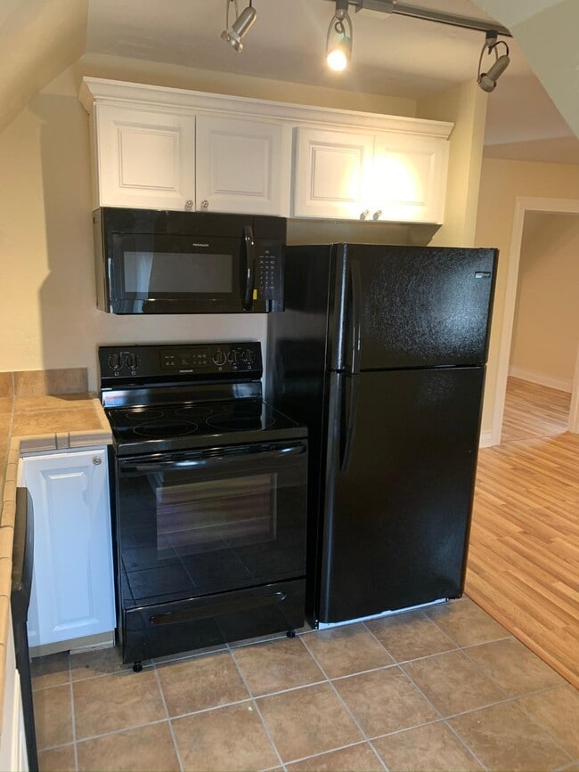 Photo - 218 S St Clair St Unit 3