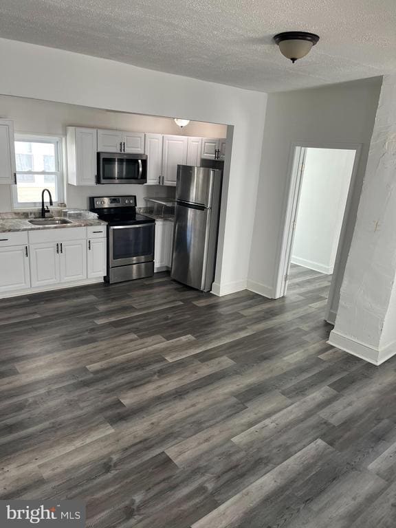 Photo - 113 W John St