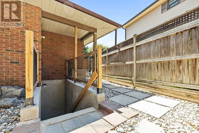 Photo - 1288 Plante Dr