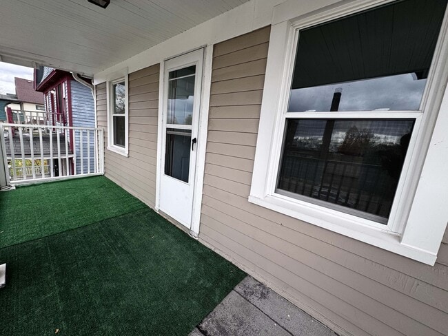 Building Photo - 10008 Mt Auburn Ave Unit UP