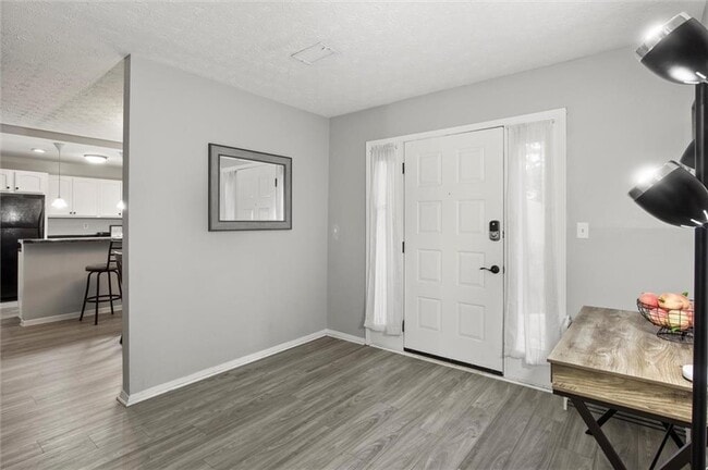 Photo - 401 Wynnes Ridge Cir SE