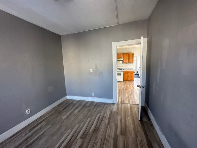 Photo - 124 Kendall St Unit 2