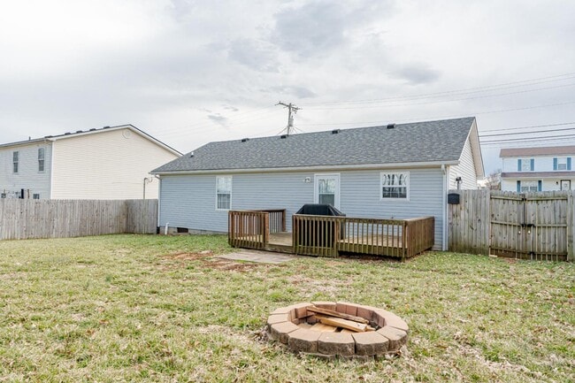 Photo - 115 Ivy Pointe Dr