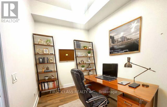 Photo - 128 Fairview Mall Dr Unit 806