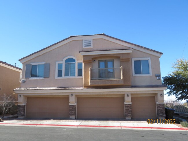 Gated Community in Henderson - Gated Community in Henderson House