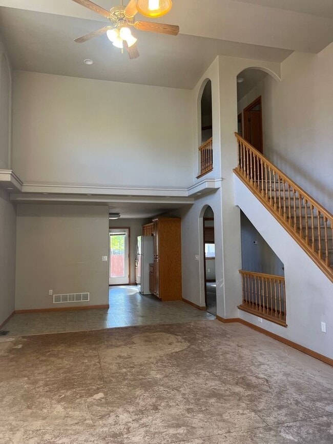 Photo - Large 3 bed 2.5 ba Duplex In West Loveland
