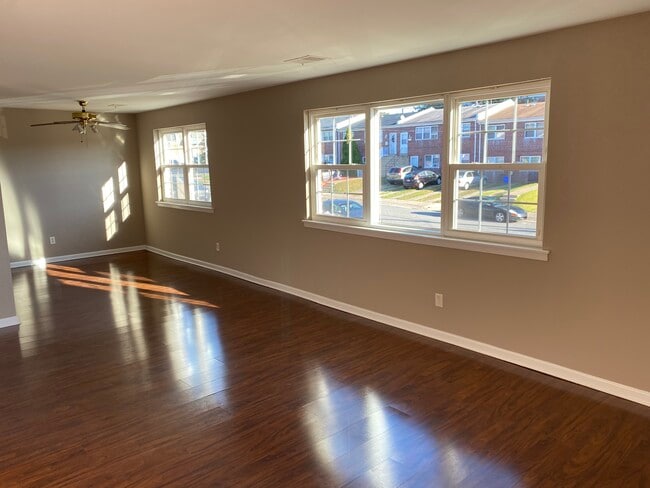 Photo - 3312 Glenbrook Pl Unit 2nd Floor