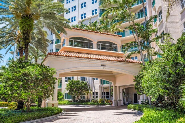 Photo - 19900 E Country Club Dr Unit 1003