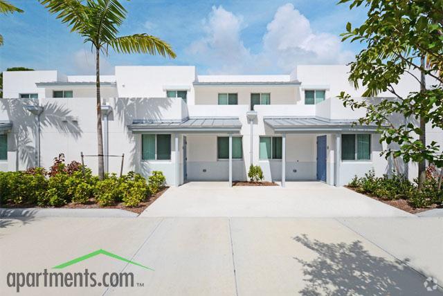 Entrada - Northwest Gardens III - No Vacancy